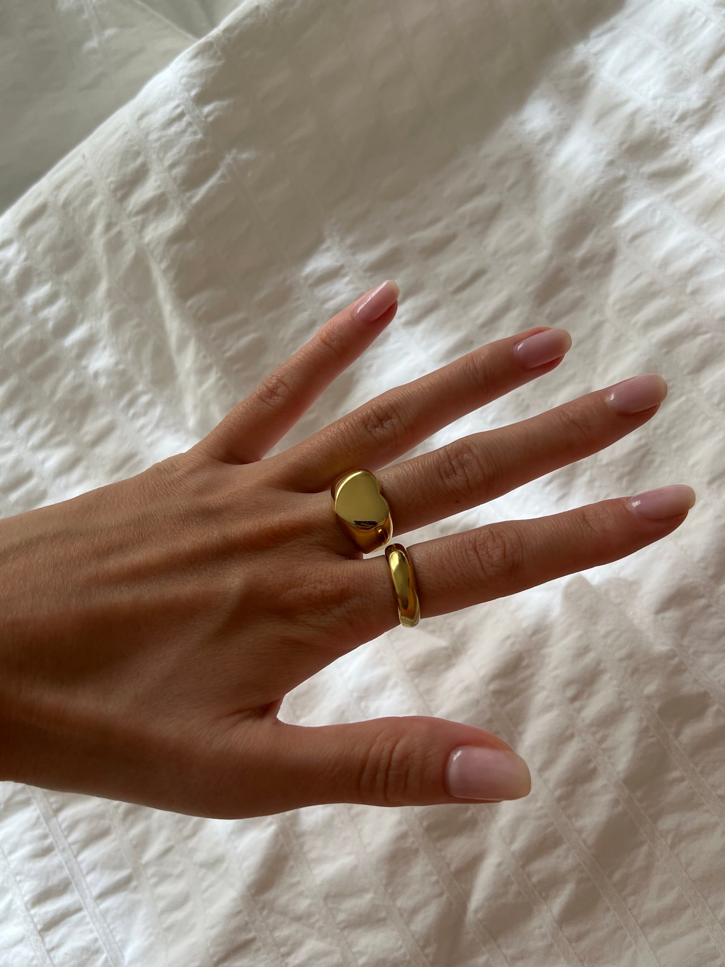Amelia Ring