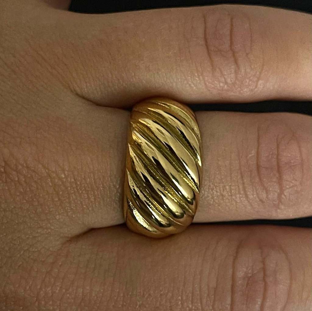Croissant Dome Ring | 18k Gold Plated
