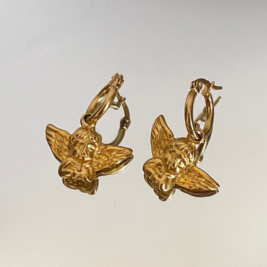 Angé Huggie Earrings | 18k Gold Plated